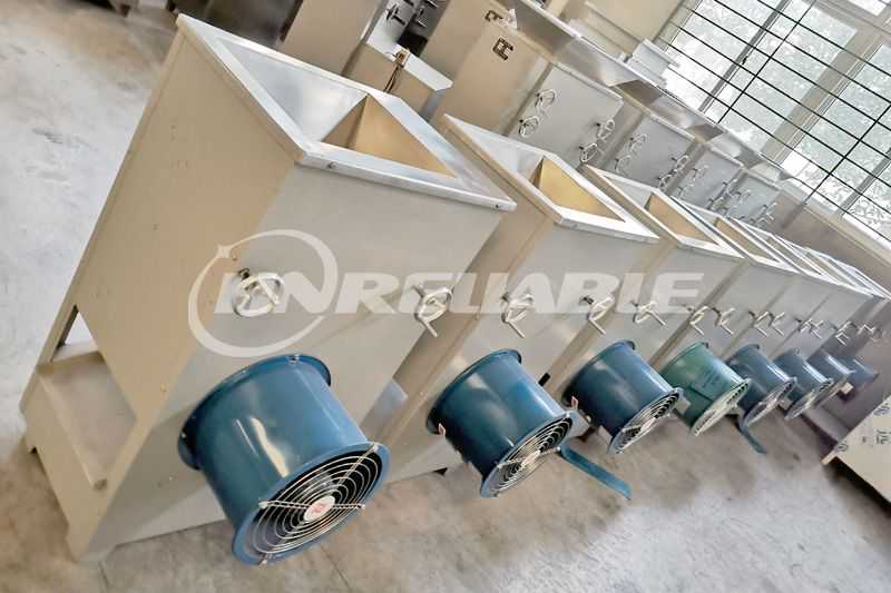 Garlic clove separating machine