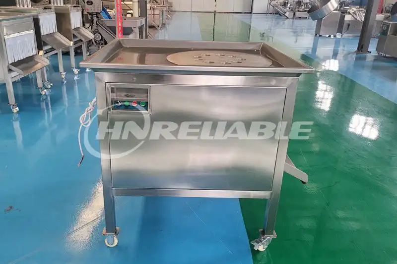 Vegetable slicing machine