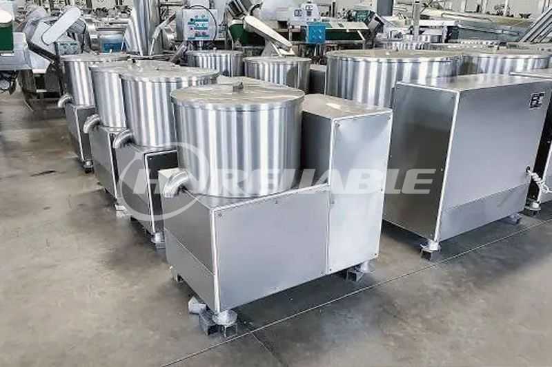 Centrifugal deoiling machine