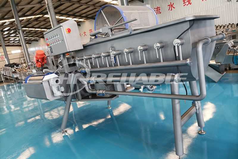 Vortex cleaning machine