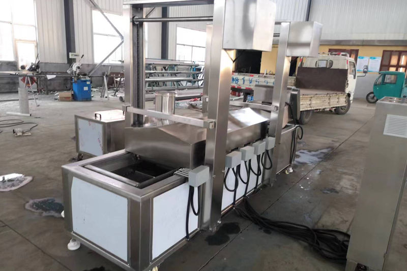 Plantain chips frying machine