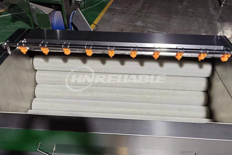 Brush washing machine (11)