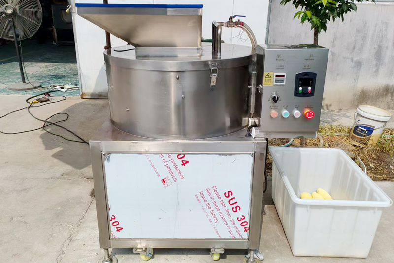 Blade washing peeling machine