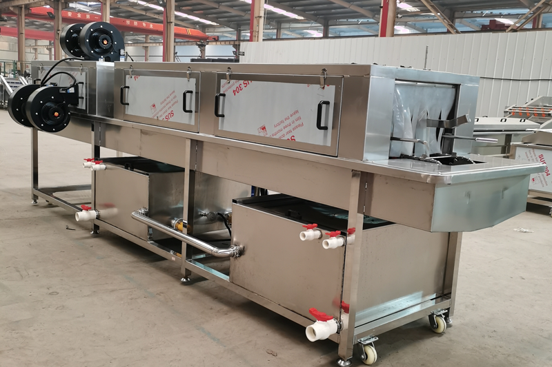 High pressure spray cleaning machine